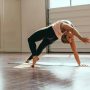 Cómo elegir el tapete de yoga adecuada